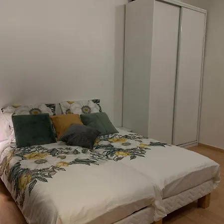 Holiday home Maison De Centre De 3 Moulins